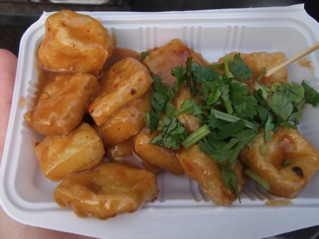 臭いは★★だけど、おいしい！！<br />パクチーがのってて、なかなかイケる♪（５元）<br /><br />このお店、南羅鼓巻でも見た気がする。。チェーン店かな？？<br />