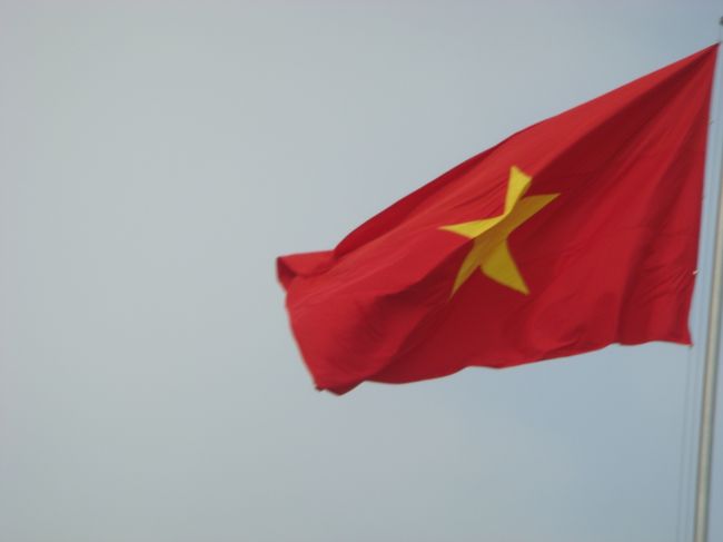 国旗　この模様を使って<br />プロパガンダグッズが売られていた