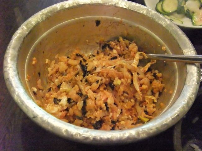 ビビンパも♪<br /><br />サラリーマンが、帰り際にセルフサービスらしきところでカップに入れて持っていってたので、なにかと思ったら、スープとコーヒーだった。<br />私もコーヒーをいただき、飲みながら次へ移動。<br />薄かったけど。