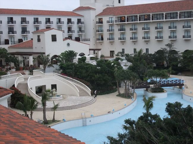 2日目のホテルはホテル日航アリビラ。優雅な気分に浸りたい人にお薦めです。