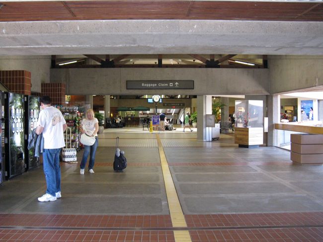 レンタカーを返して、空港へ