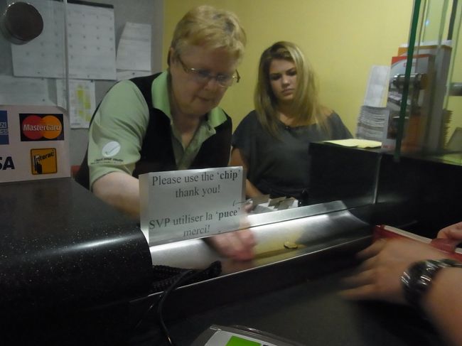 友人が私のためにバスの回数券を買ってくれました。<br />