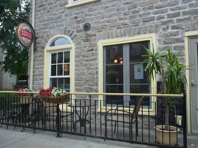 さて、町の見学も終わり、といっても通りを歩いただけですが。<br />次の目的地に。