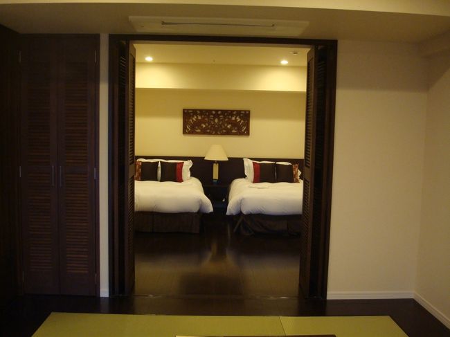 和室から、ベットルームを望む。<br />