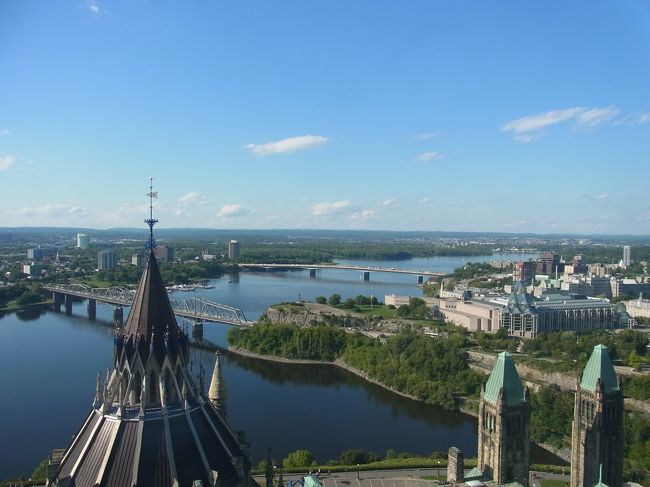 美しい風景ですね。<br />こんないいところに住んでいたら、<br />日本に帰りたくないかもね〜。