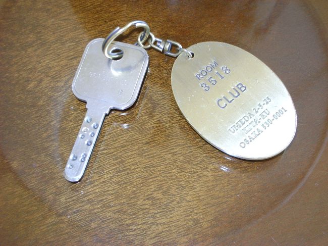 <br /><br />　いつもの部屋。随分なじんできたな。