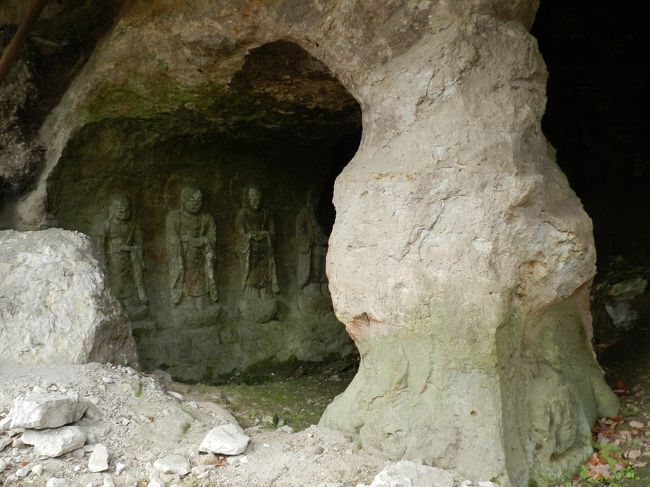 石仏、道祖神、河原の石、二人の愛のかたち 石仏道祖神河原の石二人の愛のかたち 石仏、道祖神、河原の石、