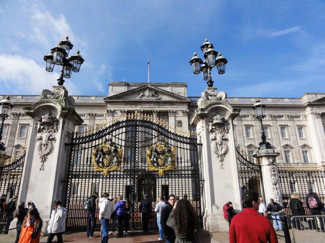 バッキンガム宮殿正面