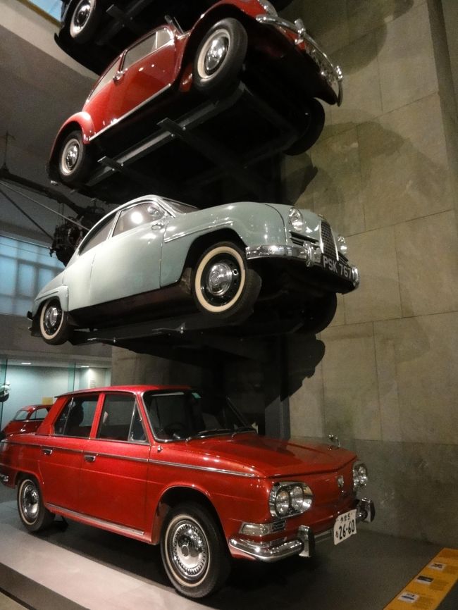科学博物館<br /><br />一番下は多摩ナンバーの日野の車