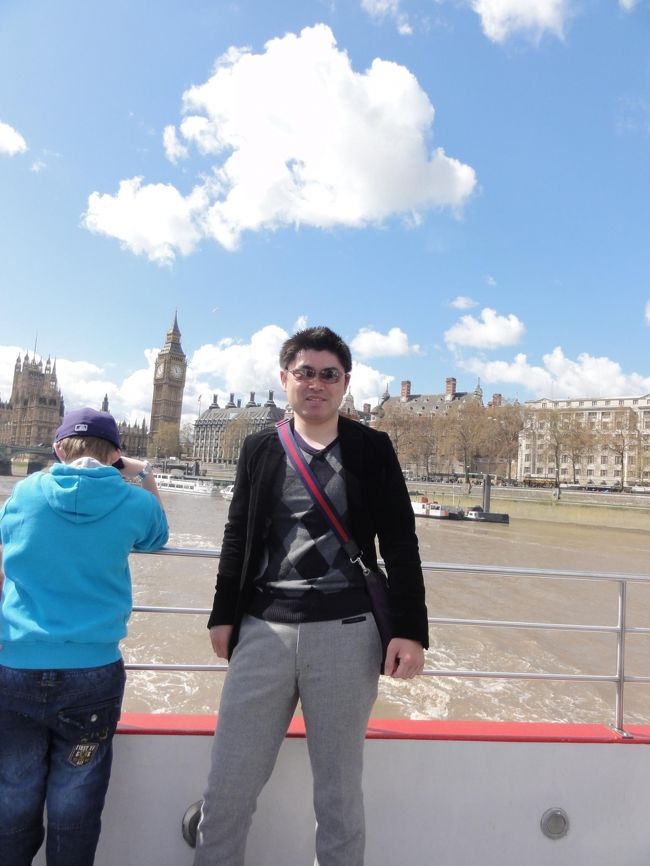 気候がよく川の上でも寒くないです<br /><br />川なので揺れも少なく酔いにくいです<br /><br />川からなら両岸を一気に見ることができ効率的です