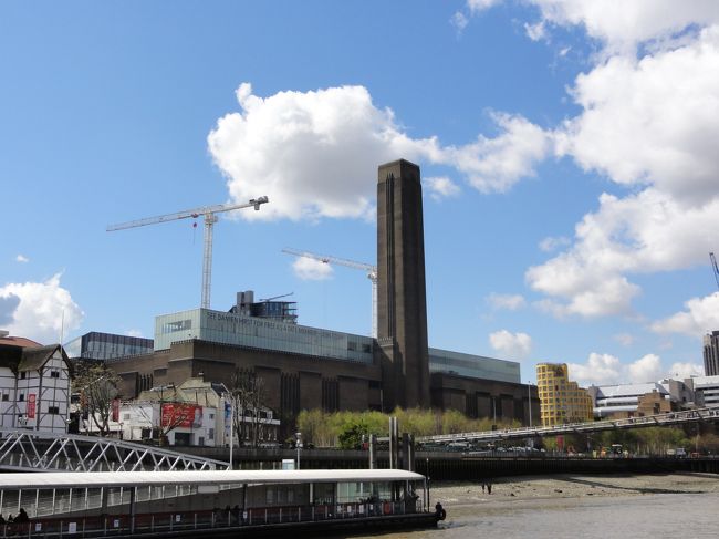 元発電所を再利用した美術館であるテートモダン