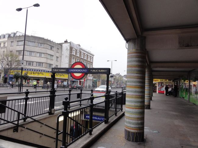 ノッティンヒルに行ってみました<br /><br />ランカスターゲートホテルからはバスで５分