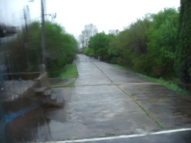 『帰らざる橋』<br />停戦後捕虜交換した橋。一度方向を決めてこの橋を渡った捕虜は二度と帰れなかった事から名付けられた。<br />まさに天国と地獄！