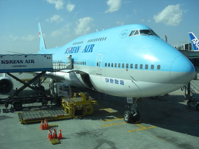 帰りも大韓航空　KE2709<br />搭乗後すぐに映画を観たが、途中早送りでラストシーン！<br />そして到着！！<br />一度観た映画でよかった。<br /><br />二泊三日の短い海外旅行を楽しめる韓国は本当に近い。<br />韓国ありがとう。<br /><br />また、旅行記を最後までみてくださりありがとうございます。