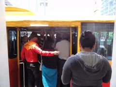 トランスジャカルタに乗って移動