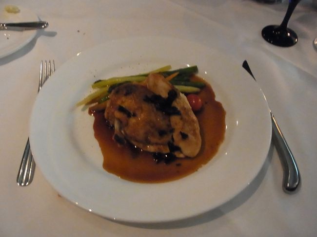 魚だったかお肉だったか？何食べたか忘れました。<br />全体に満足した食事でしたよ。