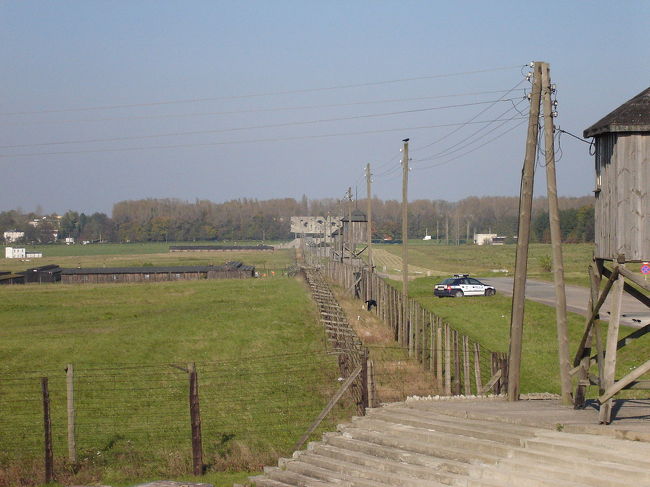 Barracs No.45<br /><br />監視塔付近から撮ってみました。<br />先が見えません・・・・・。