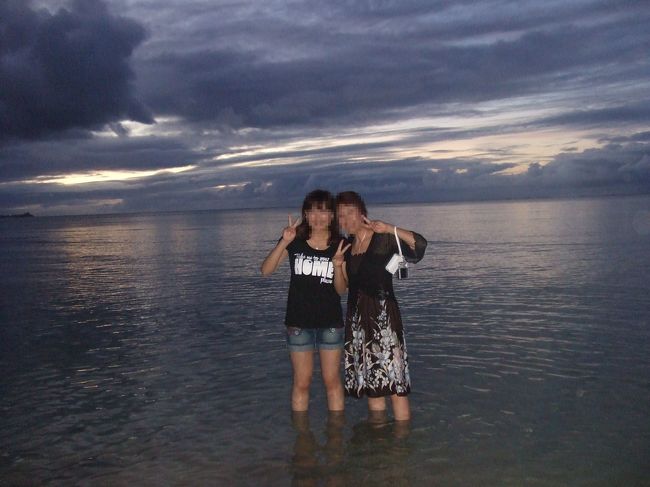 夜は予約していたツアーへ。<br /><br />プライベートビーチ♪