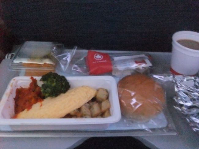 ACの機内食は思ったよりおいしかった。<br />