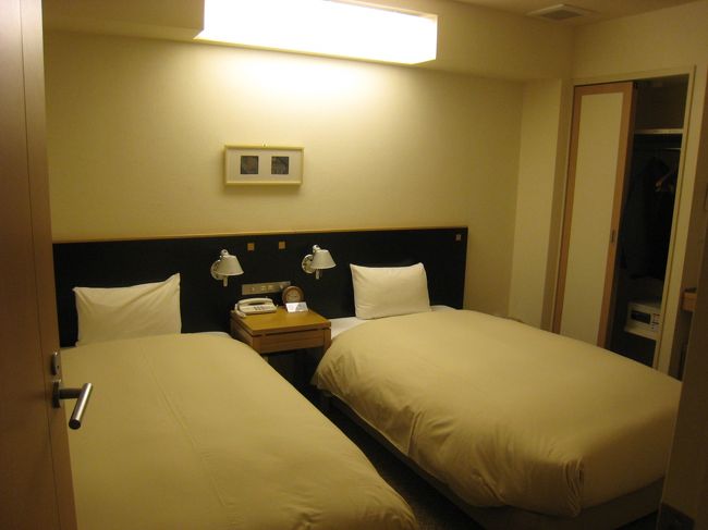 ベッドルームです。もうひとつ畳の部屋もあります。