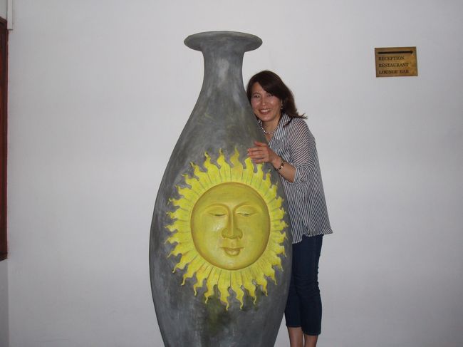 こんなオブジェ？も。かわいいので抱きついてみました♪