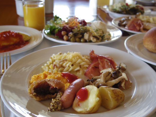 2にち目の朝<br /><br />天気もイマイチだからゆっくり朝ごはん