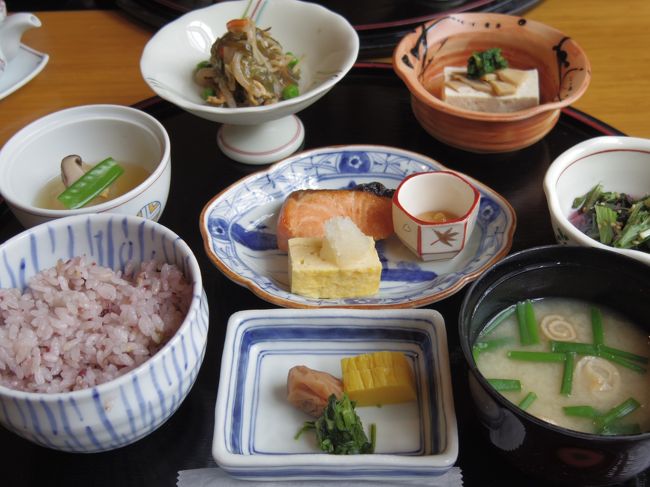 朝ごはんは和食