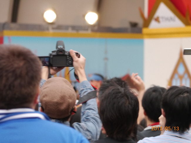 人の波にもまれ、見えなくなってしまったが・・