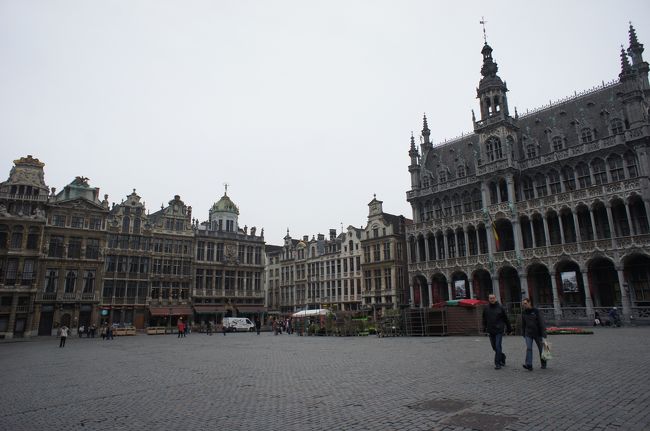 朝早いので閑散としています。