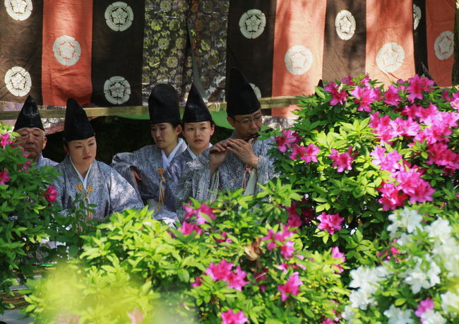 楽器の人達は奥へ移動します