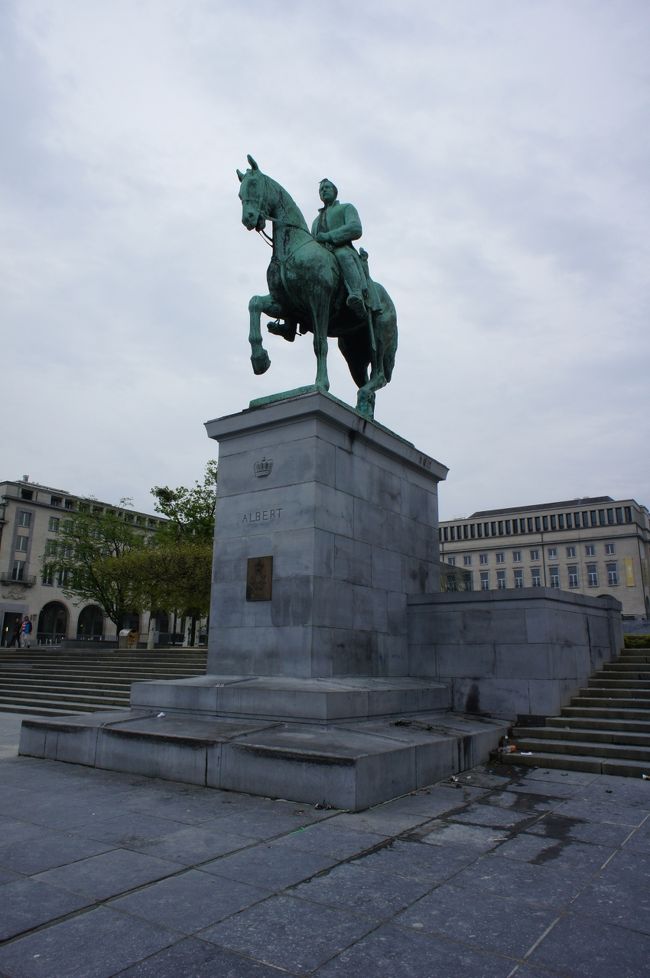 一通り名所を見た後は、王立美術館に向かいます。