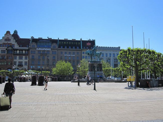 ストートリィ広場。<br />特に何が有るわけではないですが、のんびりしていて気持ちいいです。<br />