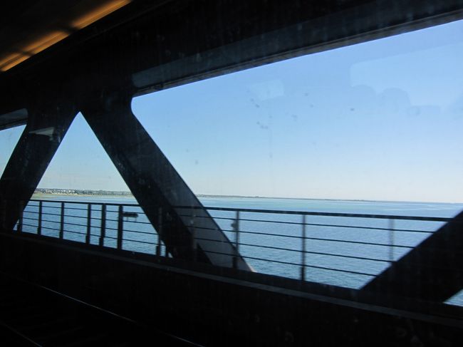 国境にかかる橋、オーレスン・リンクです。<br /><br />この後、コペンハーゲンに戻って、寝台列車でドイツへ向かいます。