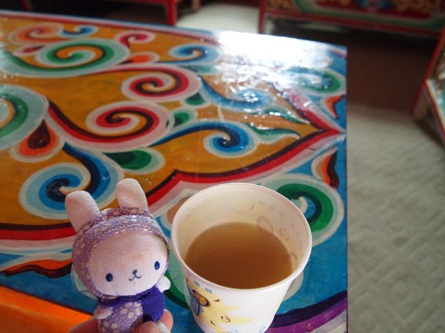 バター茶。<br />飲めたー!と思ったｹﾄﾞ、後日もっと濃くって飲めないやつもらったので、こちらは観光客用にアレンジしたものだったみたい(^^;