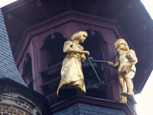 <br />世界遺産の鐘楼群　Belfort van Kortrijk<br />（ライカRレンズ　180mm　f2.8にて撮影）