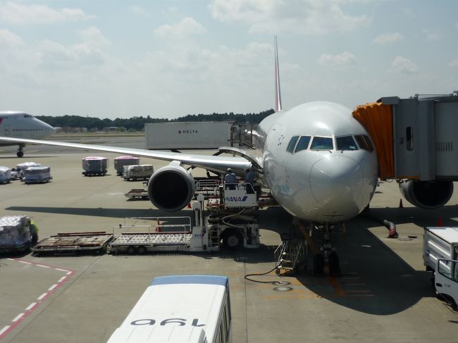 初めてのアアシアナ航空です。