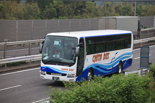 撮影<br /><br />眺めの良い場所なので<br />ちょっとバスを撮影してみます