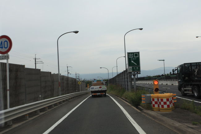 渋滞（ノロノロ）<br /><br />その後<br />バスを追い越したので<br />何人にも見られたと思いますが<br />無事天理で降りて<br />奈良公園を目指します<br />時間的に通勤渋滞でしょうか<br />ノロノロと進んだので<br />６ｋｍぐらいなのに結構掛かりましたね