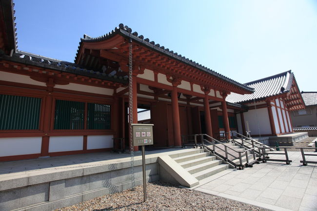 宝仏殿<br /><br />見事なのですが<br />撮影不可なので<br />外側のみ・・・<br />目の保養・・・