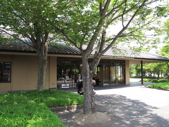 三輪素麺<br />（素麺の山本）<br /><br />そのまま帰宅しようかとも思ったが<br />此処まで来たら最後までついていきましょう<br />と<br />気になる店を発見し<br />寄り道していきます<br /><br />三輪そうめん山本ＨＰ<br />http://www.miwayama.co.jp/