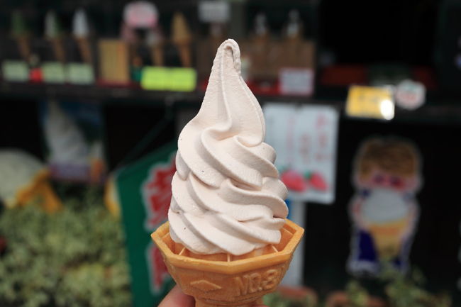 古代米ソフト<br /><br />３００円<br />お米が使われているといっても<br />自分の舌では判別不能ですが<br />冷たくて美味しかったです