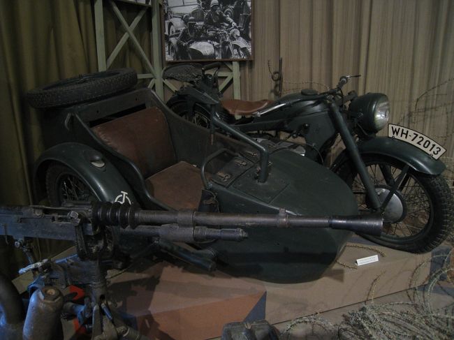 ナチスから奪った物を参考に、以降、ロシアのバイクの品質が上がったそうです。