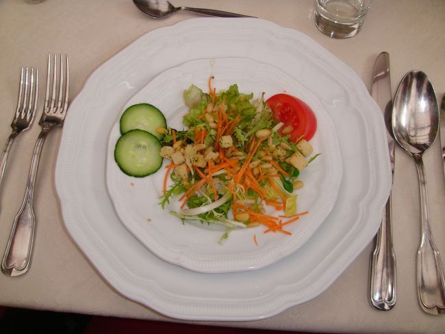 ブルージュでランチ<br />･野菜ｻﾗﾀﾞ 