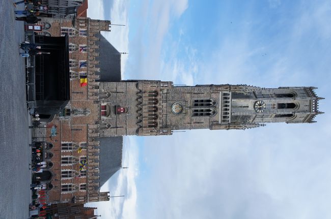 鐘楼(北側)とマルクト広場