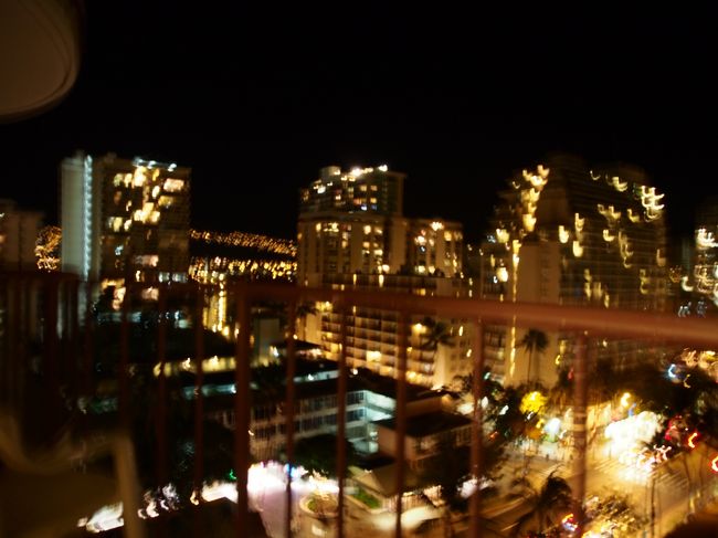 ホテルはワイキキのど真ん中にとった。<br />Hotels.comでヨヤク。　<br />