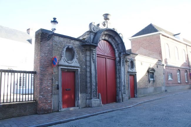 レースセンター(北側)とランゲ通り