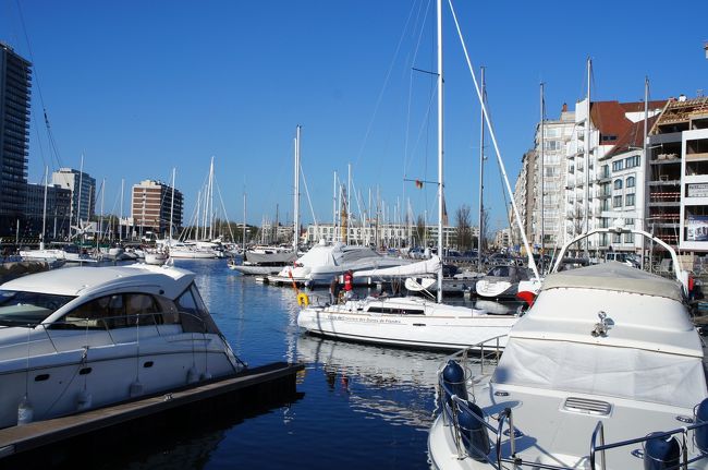 ヤハトハーヴェン・メルカトール運河(Natienkaai通りから)