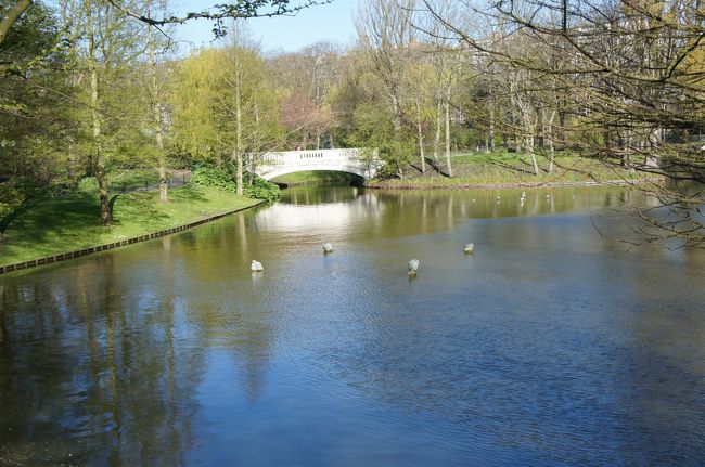 レオポルド公園の池