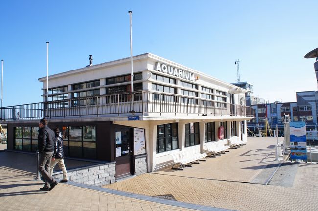 北海水族館(南西側)とクスト・フィートスルーテ通り