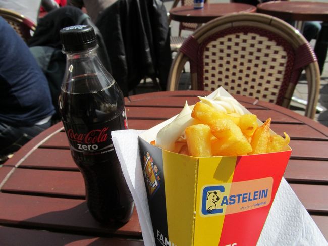 たっぷり入ったフリットを完食<br />店員の陽気なお兄さんは日本語で挨拶してました